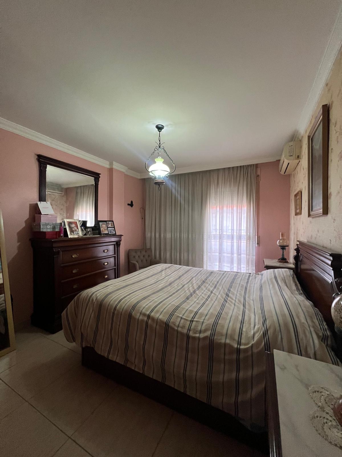 ADOSADO EN EL BARRIO DEL REAL - Imagen 3