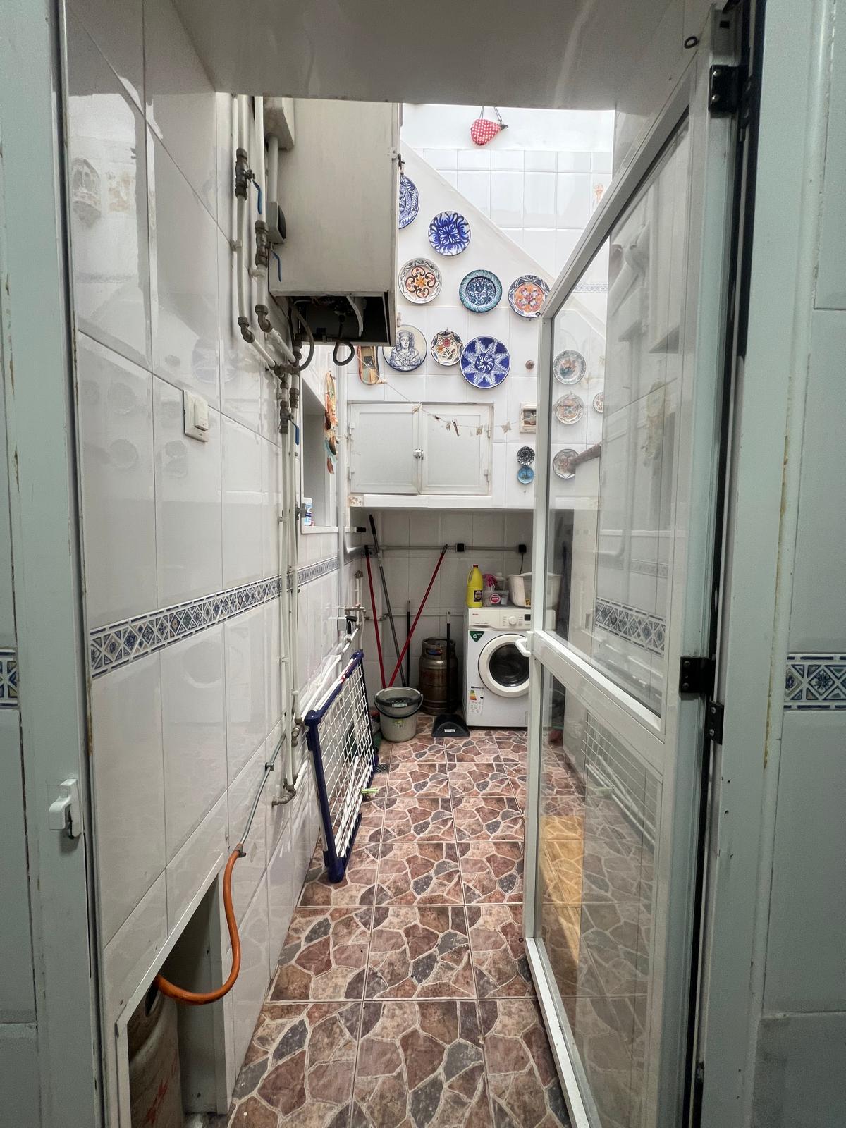 Casa mata en el Principe - 3 habitaciones , 2 baños y solarium.