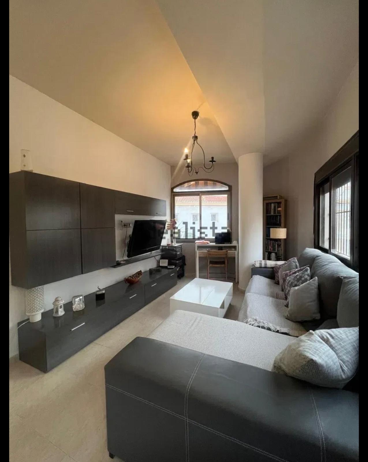 PISO EN VENTA EN EL CENTRO DE MELILLA – 3 DORMITORIOS, TRASTERO Y AZOTEA COMUNITARIA - Imagen 3