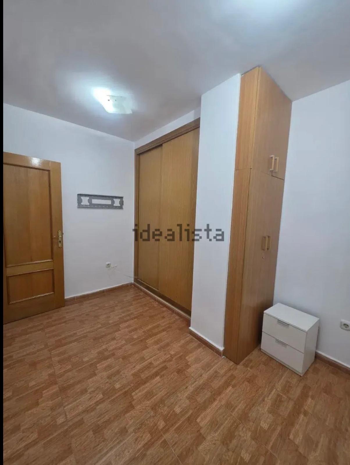 Piso en Explorador Badia - 3 habitaciones, 2 baños, patio y parking. - Imagen 4