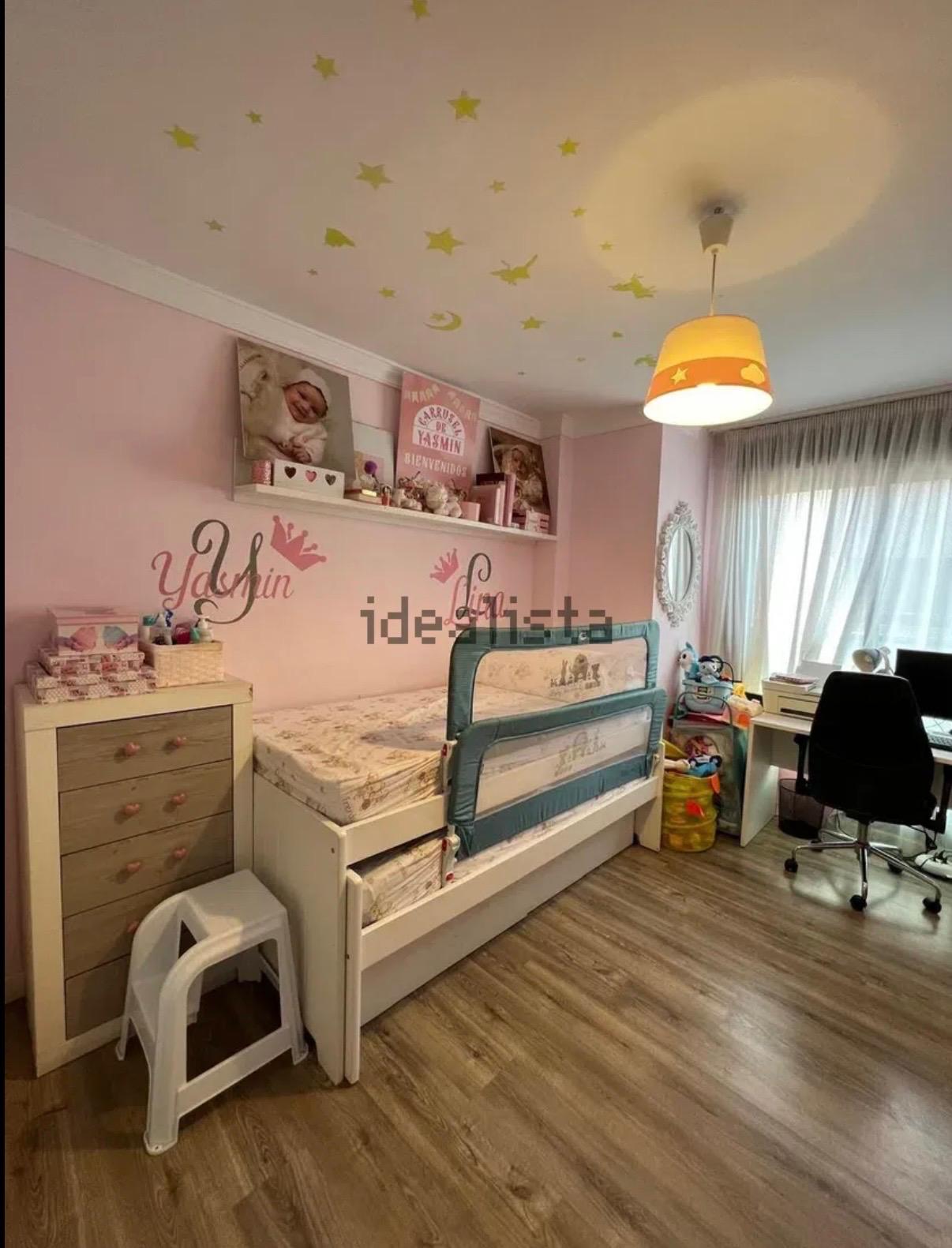 Ático en el Barrio del Real - 3 habitaciones, 2 baños, 2 cocinas. terraza y solarium.