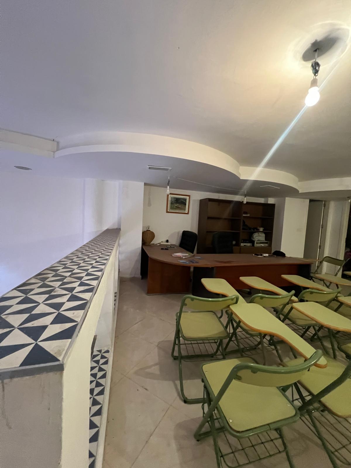 Local en venta en El Real, amplio y totalmente reformado - Imagen 4