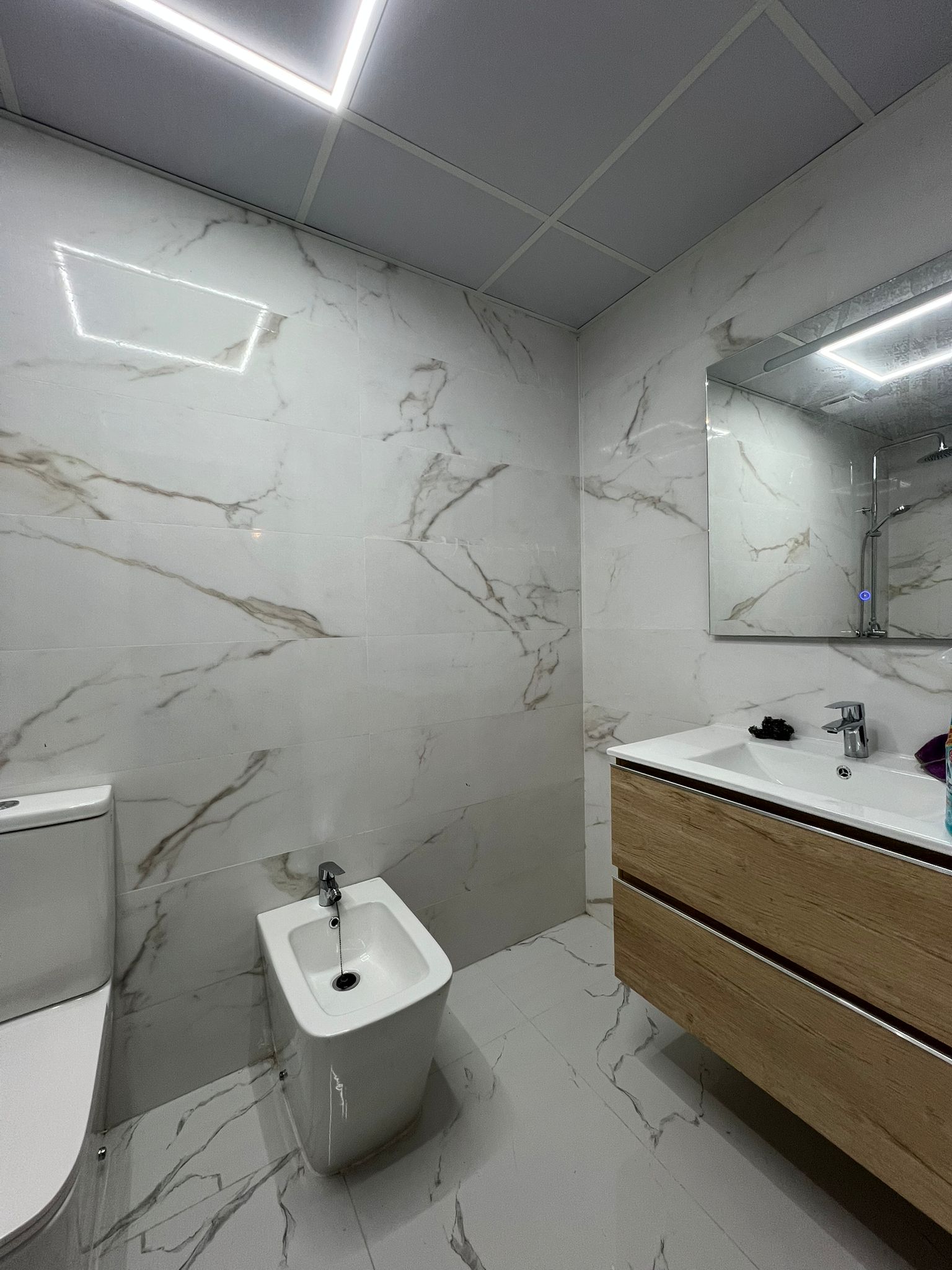 Alquiler 2 habitaciones con patio +  nueva a estrenar junto Instituto Carlos Ramírez de Arellano –  - Imagen 4