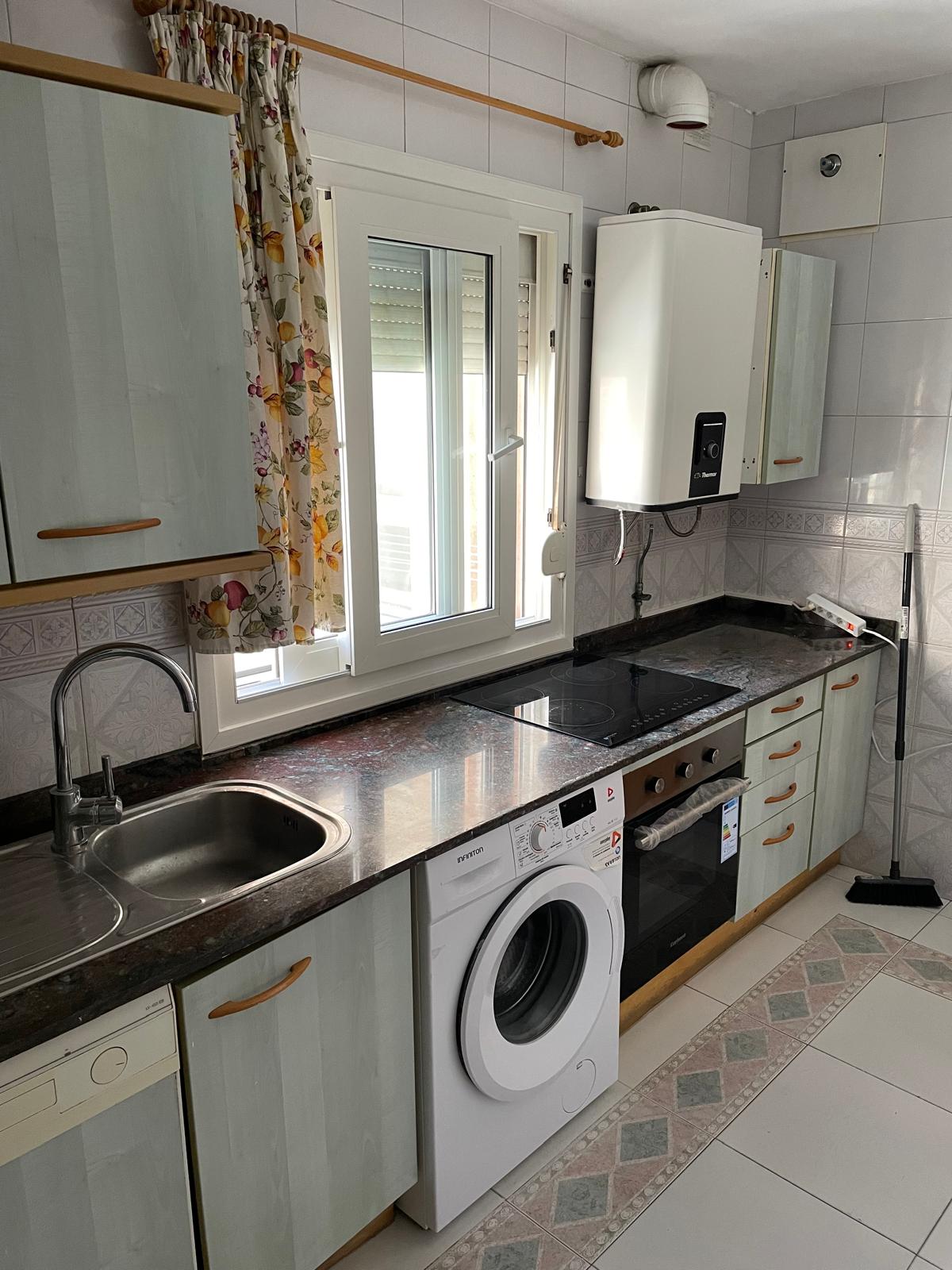 Venta apartamento 3h+2b con parking y piscina en el industrial - Imagen 3