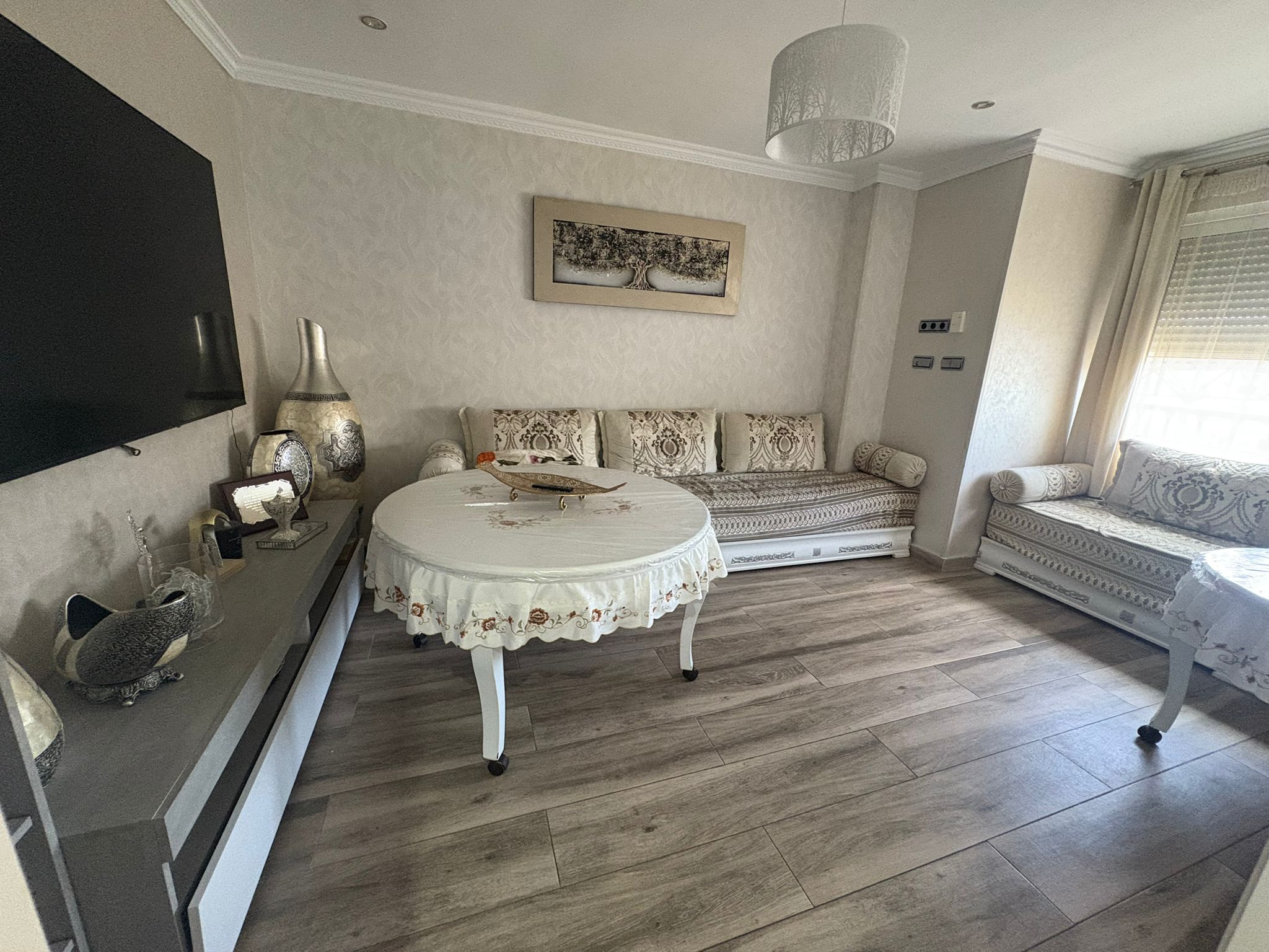 Venta piso 3H+2B con ascensor cerca del centro  - Imagen 2