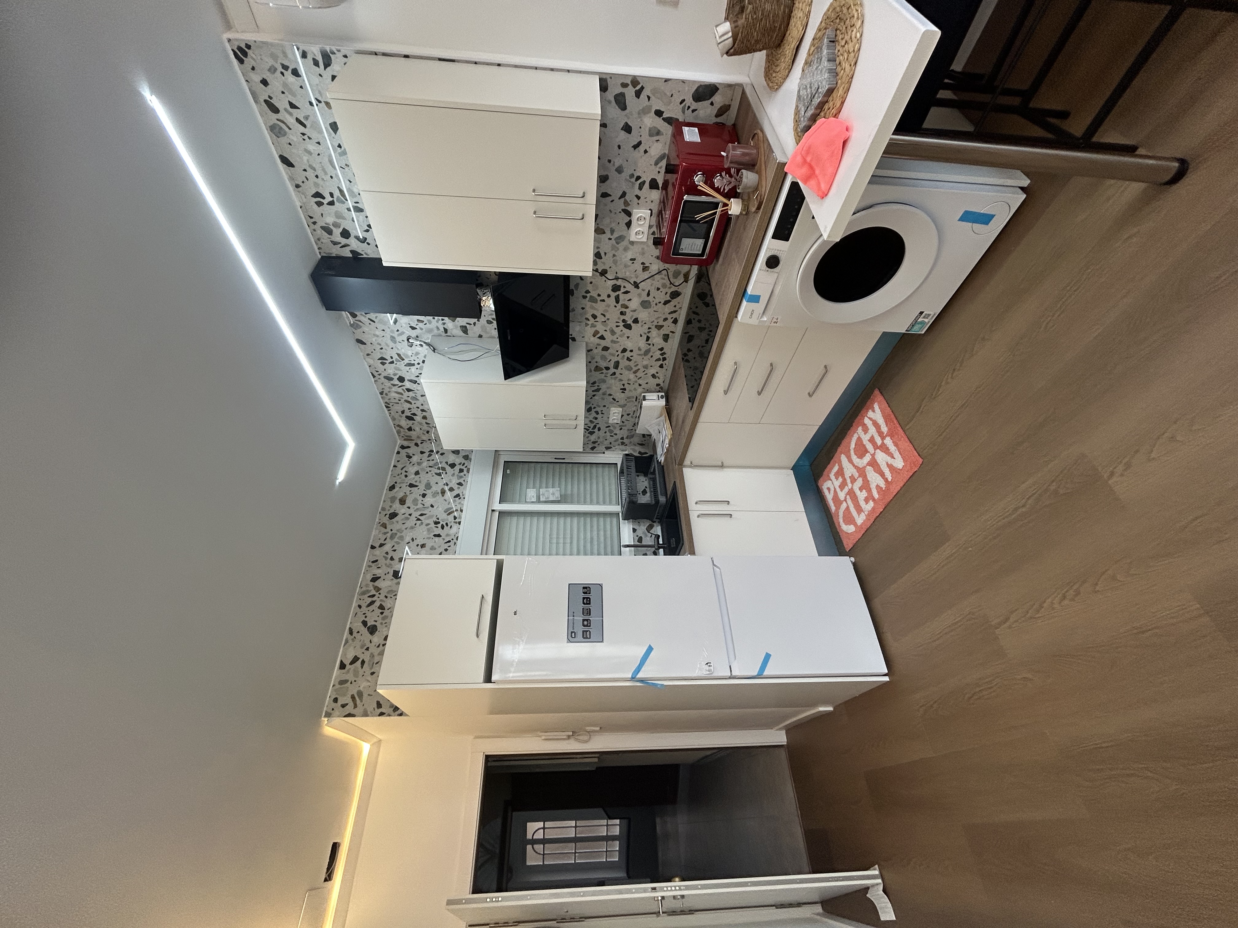 Venta apartamento 1h+baño en el centro de melilla - Imagen 2