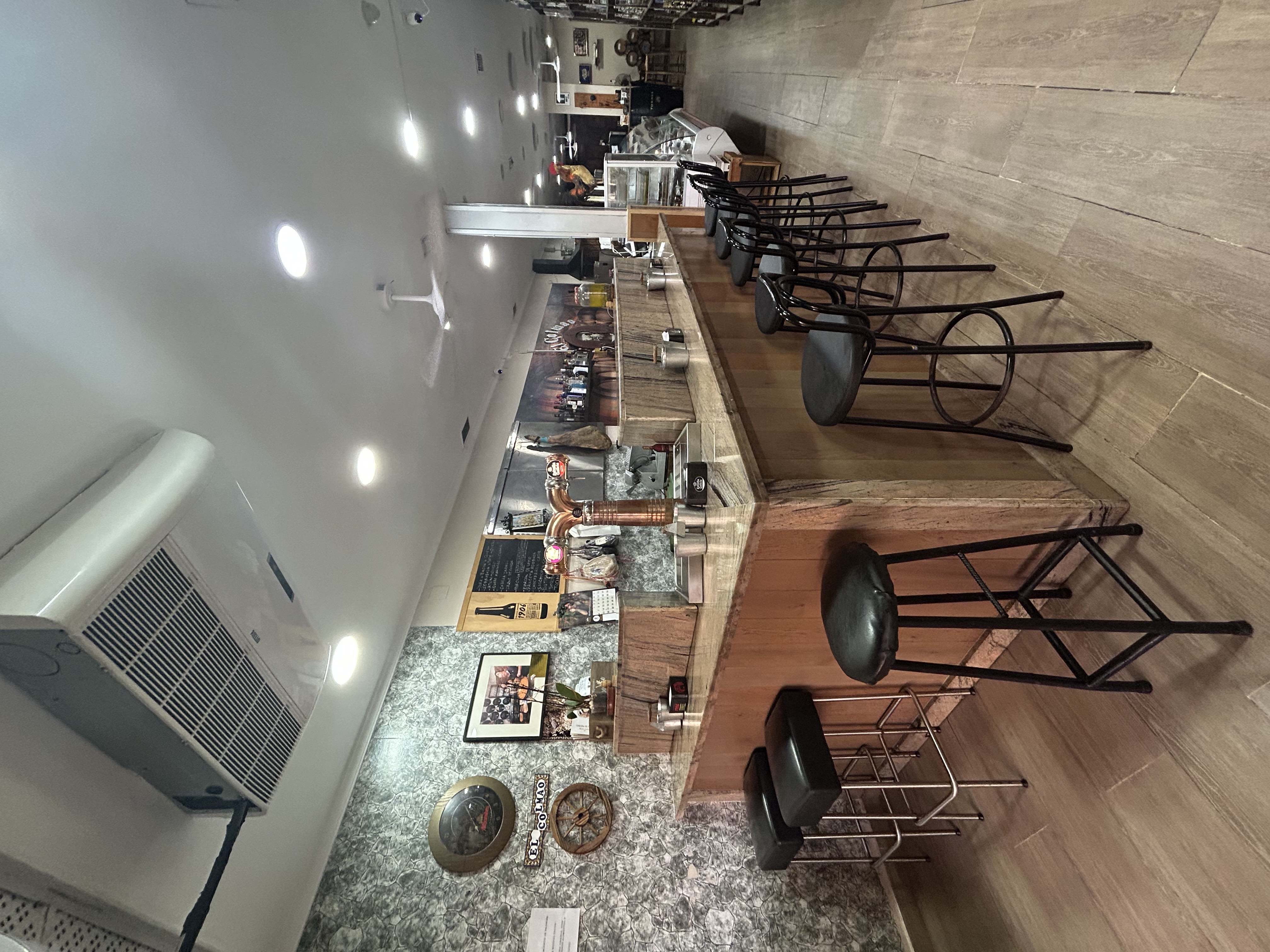 Traspaso de Tienda Gourmet con Degustación "El Colmado" - Imagen 1