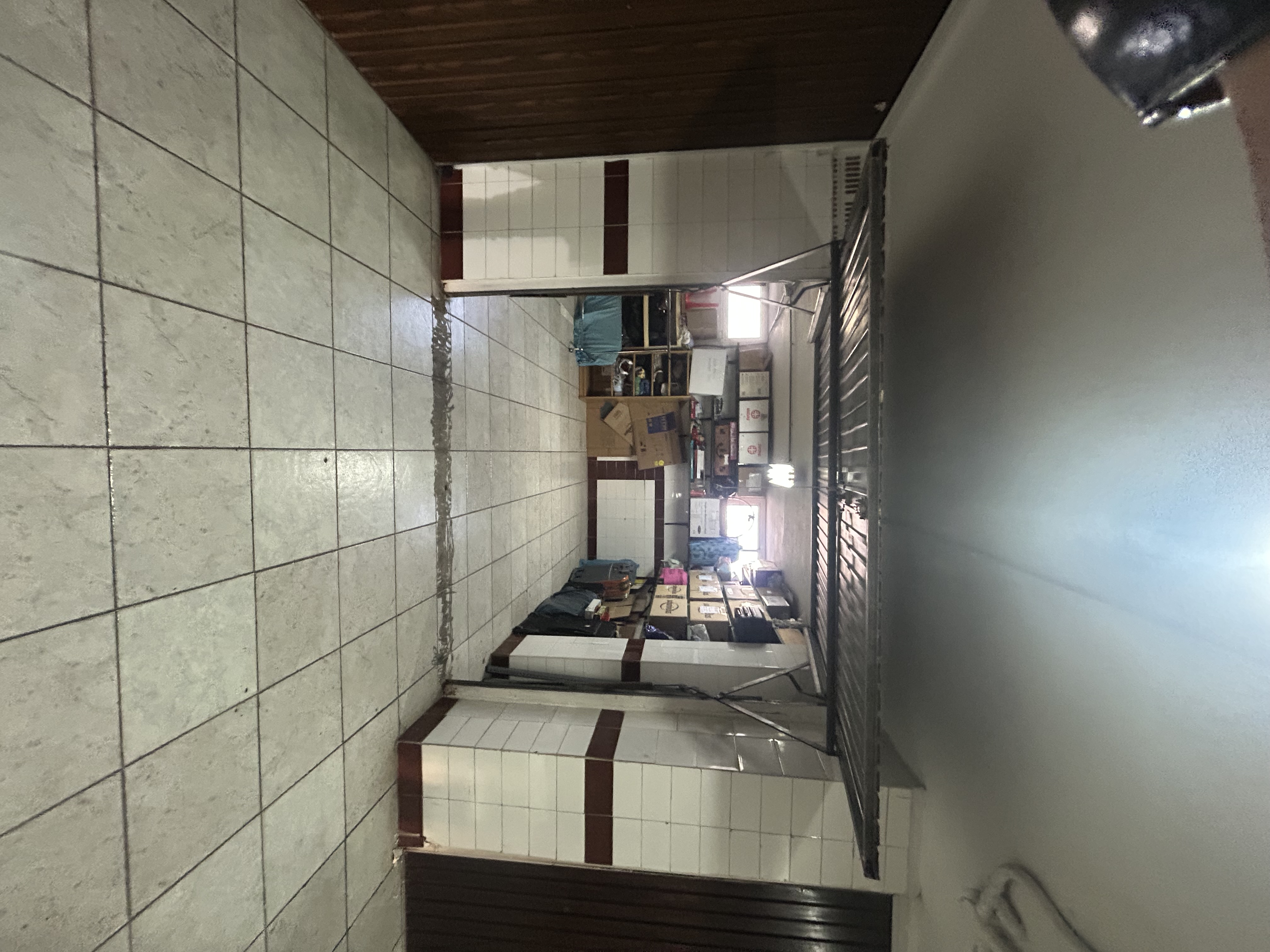 Se Vende cochera de 18m2 en Alfonso XIII Cerca de la Huerta Salama - Imagen 3