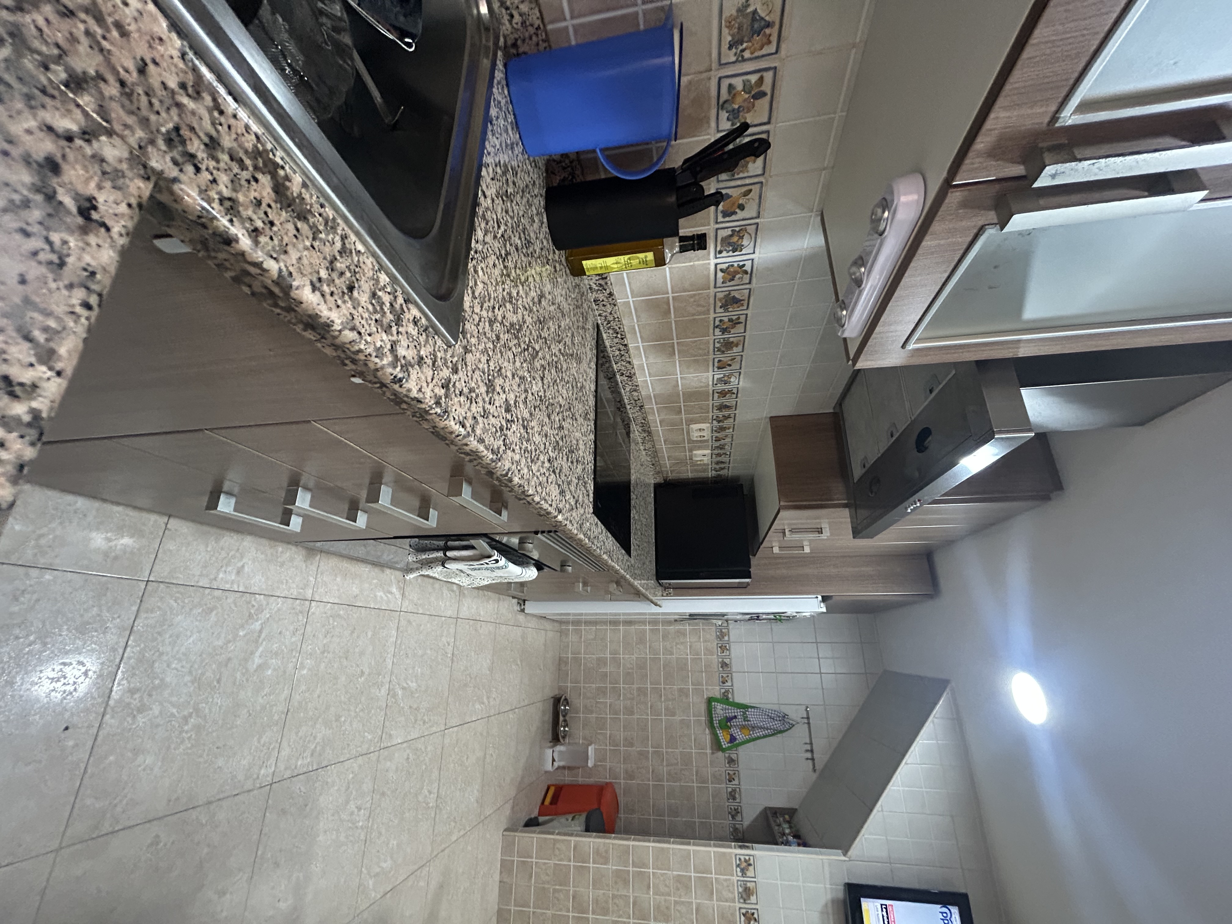 Se vende Duplex de 3h+2b con garaje en el barrio del hipodromo - Imagen 2