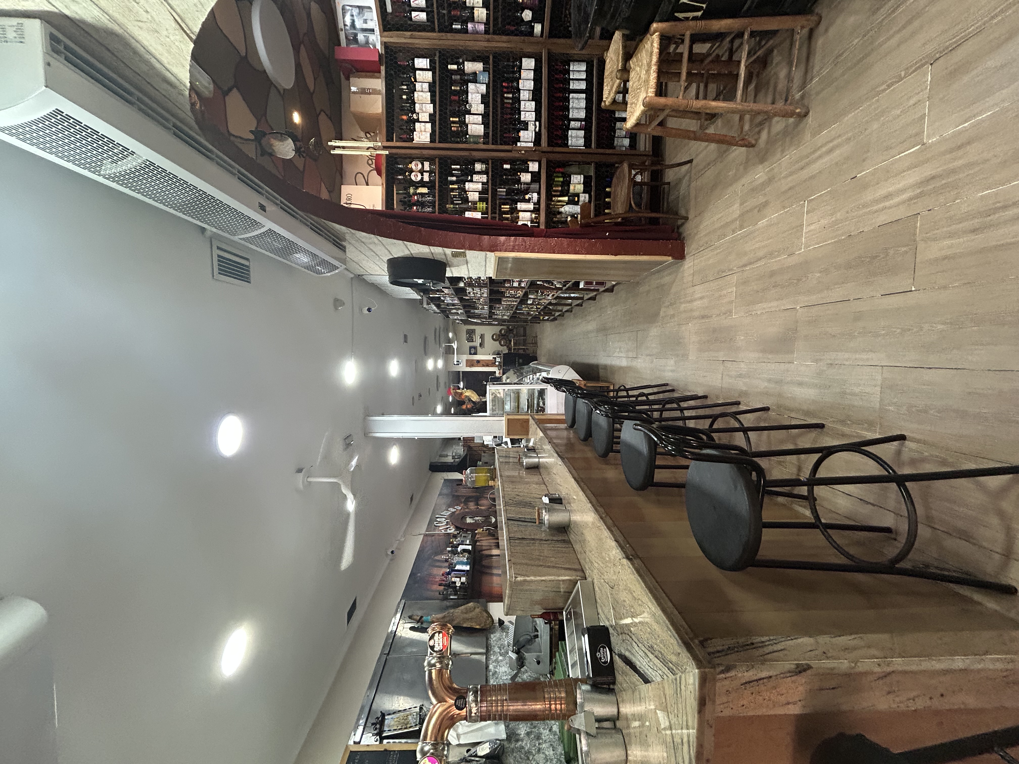 Traspaso de Tienda Gourmet con Degustación "El Colmado" - Imagen 2