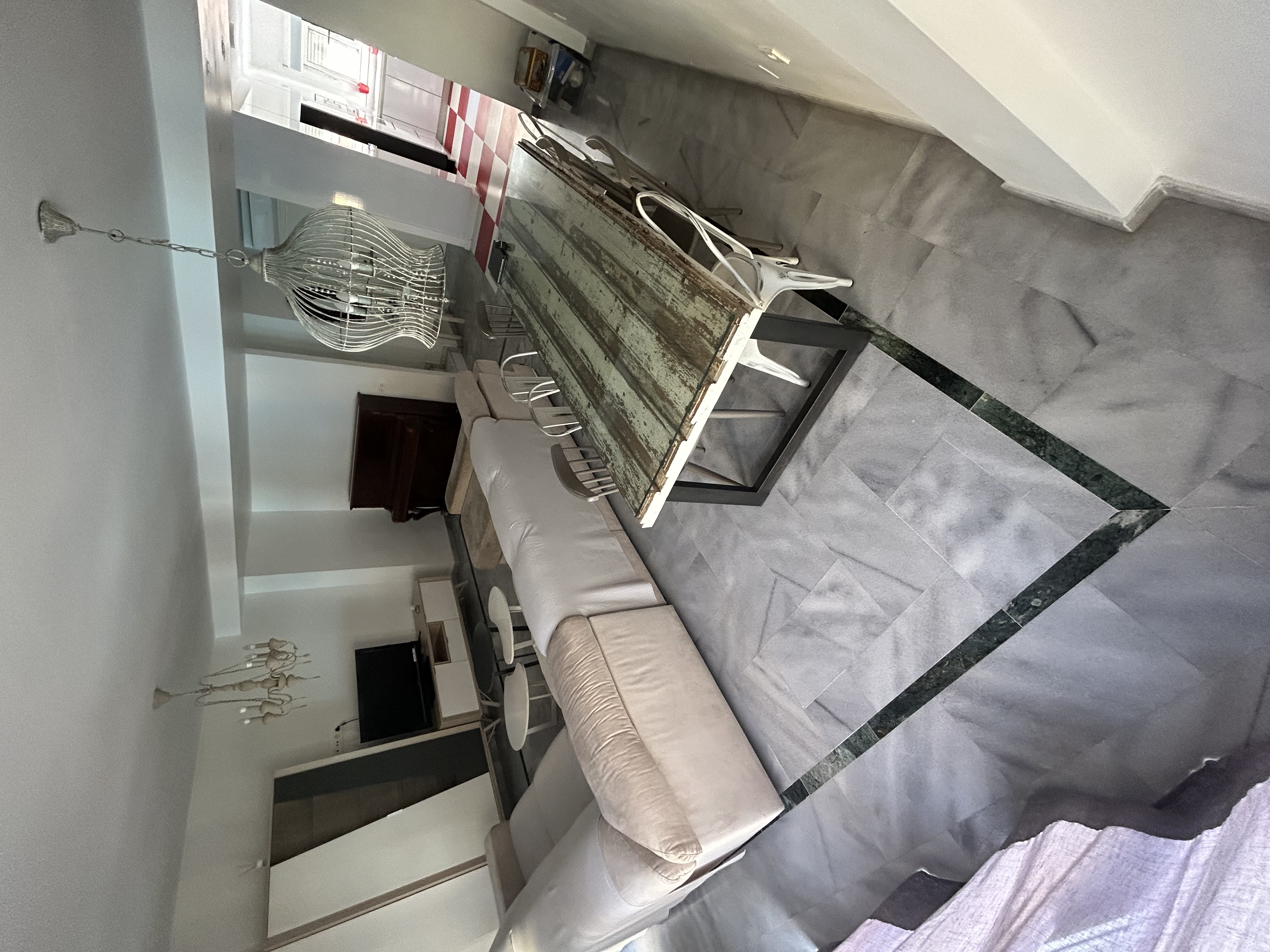 Venta Triplex 4h+4b + terraza + Piscina en el barrio del Industrial - Imagen 2