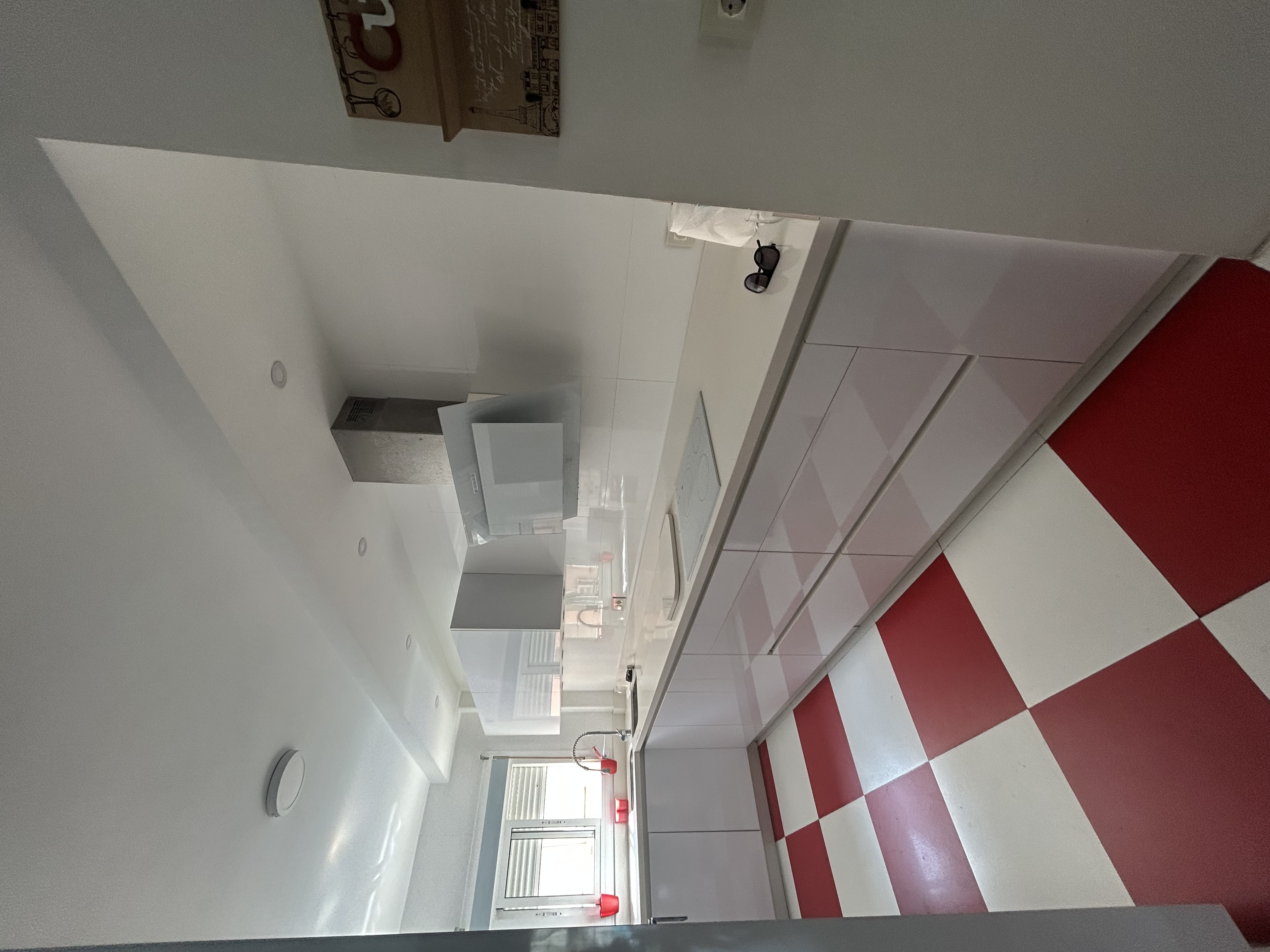 Venta Triplex 4h+4b + terraza + Piscina en el barrio del Industrial - Imagen 5